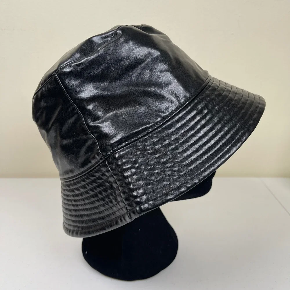 GAP Black Faux‎ Vegan Leather Bucket Hat Women's S/M Y2K 90s Grunge New With Tag